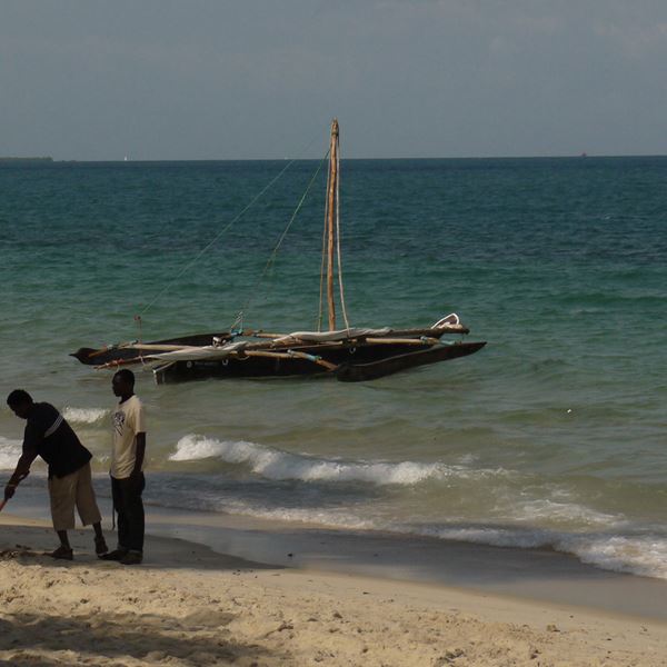 Perfeccionamiento de los sistemas de drenaje de agua de lluvia en Dar es Salaam